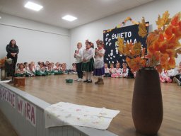 2025-11-06 Święto rogala w Osieku